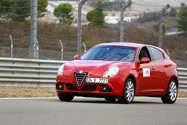 Alfa Romeo Testival_Alfa Romeo_Alfa Romeo Test_Alfa Romeo Haber_Alfa Romeo Kampanya_otomobiltutkunu_Alfa Romeo Giulietta
