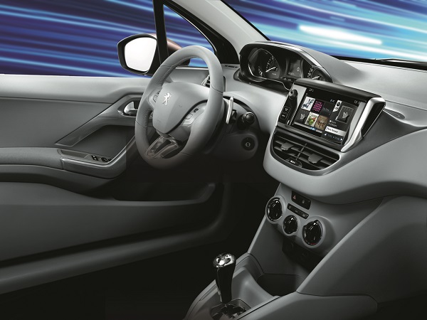 Peugeot 208 Efficient Tronic Gearbox_otomobiltutkunu_Peugeot 208 1.2 VTi 82 hp ETG5 Access_Active_Allure