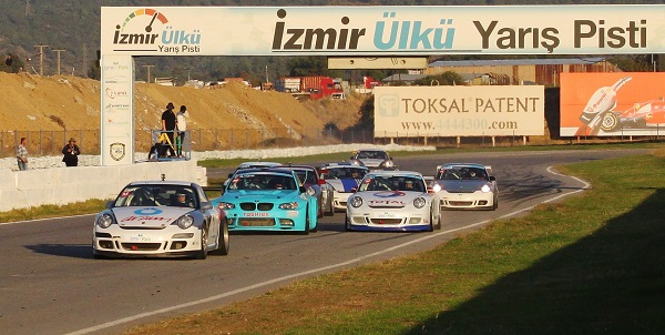 Türkiye Pist Şampiyonası_İzmir Park_Ülkü Motorsport_Borusan Otomotiv Motorsport_Loft Oil T-Max Racing Team_otomobiltutkunu