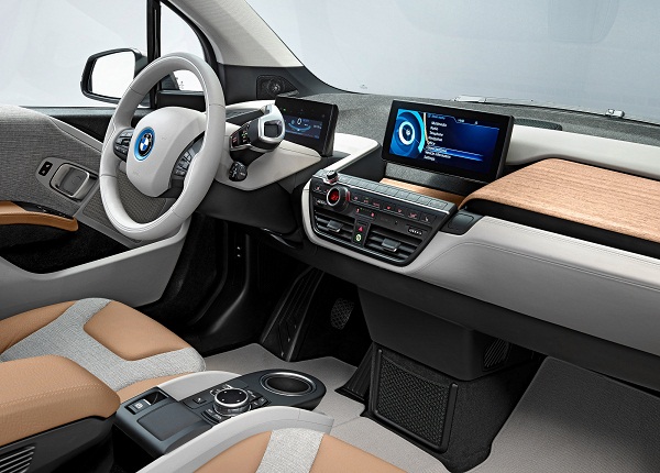BMW i3_Otomobiltutkunu_2014 Automotive Interiors Expo