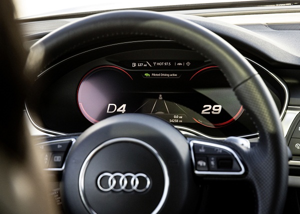 Audi Connect Erster Hersteller weltweit: Audi testet Systeme zum pilotierten Fahren in Florida