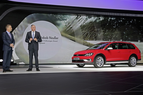 GOLF Alltrack Mondial de lAutomobile 2014 in Paris Volkswagen Pressekonferenz am 2 Oktober 2014