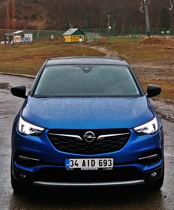Opel Grandland X Test Day_Snow Test