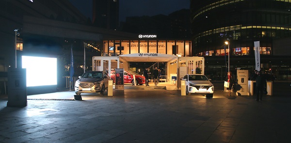 Hyundai Pop-Up Showroom