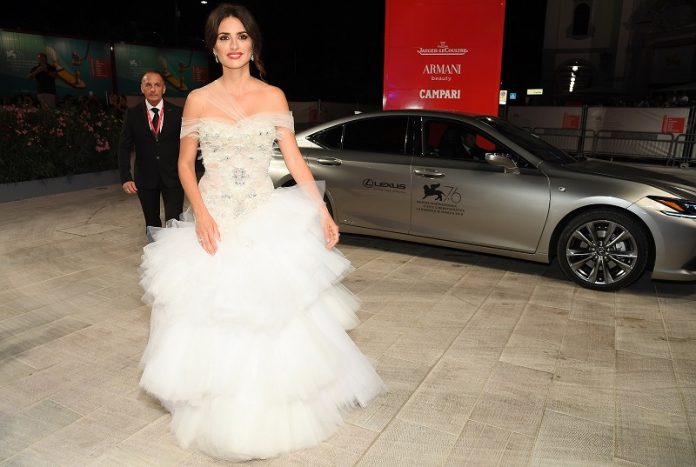 Penelope Cruz_Lexus