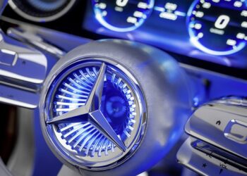 Mercedes-Benz Dünyanın En Değerli Markaları Arasında Yedinci Sıraya Yükseldi