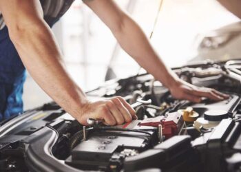 Akü Değişimi Nasıl Yapılır?