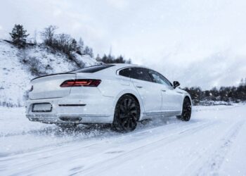 Kar Geliyor! Kış Koşullarında Araç ve Sürüş Güvenliği İçin Kış Lastiği Bilgileri