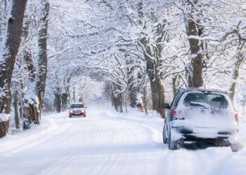 Kış Lastiği mi Yoksa Dört Mevsim Lastik mi