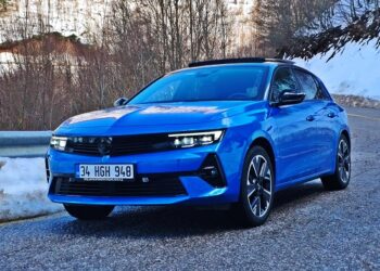 Opel Astra Elektrik Test