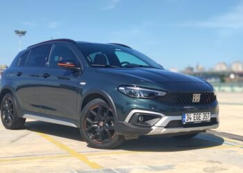 FİAT EGEA CROSS LİMİTED TEST