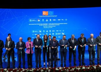 Türkiye’nin İlk Otonom Araç Geliştirme ve Test Platformu (OPINA) hizmete açıldı