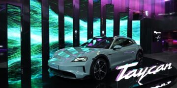 Yeni Taycan’a özel gece