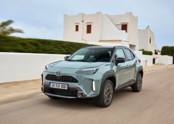 Toyota Şehrin İkonları Yeni Yaris Hybrid ve Yaris Cross Hybrid’i Satışa Sundu