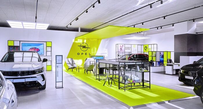 Opel, Yeni Showroom Konsepti ile Müşteri Deneyimini Farklı Bir Boyuta Taşıyor!