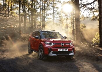 Stellantis Avrupa’da Sunacağı 30 Yeni Hibrit Modelle Ürün Gamını Genişletiyor!