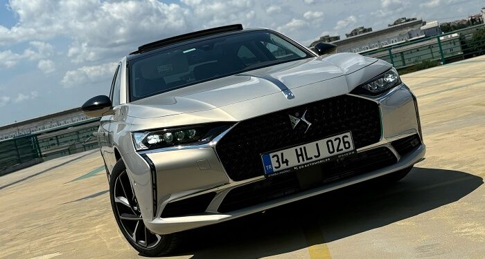 DS 9 OPERA E-TENSE 250 Test