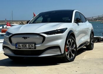 Ford Mustang Mach-E Test