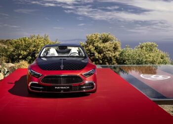 Üstü açık sürüşün en özel hali: Yeni Mercedes-Maybach SL Monogram Serisi