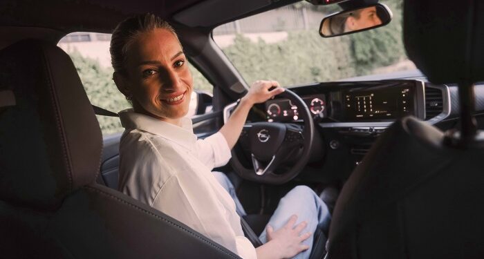 Milli Voleybolcu Gizem Örge ve Opel Mokka’nın Enerjisi Birleşti!