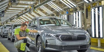 Škoda, Popüler Modeli Octavia’nın Üretimini Kvasiny Fabrikasında da Başlattı