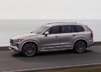 Volvo Cars, yeni, gelişmiş Volvo XC90’i ve Tamamen Elektrikli SUV’u yeni Volvo EX90’i tanıttı