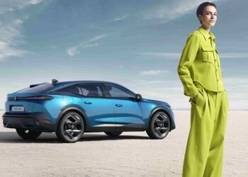 PEUGEOT, E-408’in dünya lansmanını Paris otomobil fuarında gerçekleştirecek