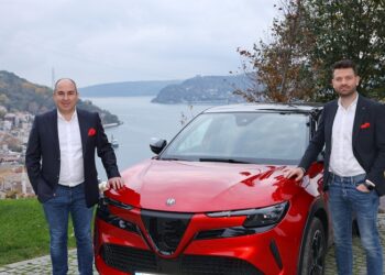 Alfa Romeo Junior Türkiye Yollarında