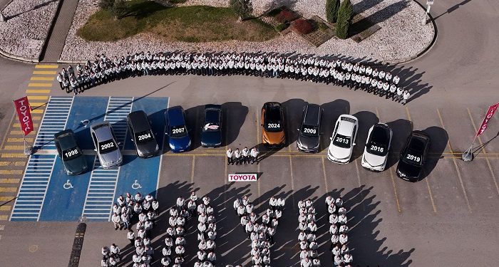 Toyota Otomotiv Sanayi Türkiye, 30 yılda 3 milyon 700 bin adet otomobil üretti