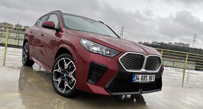 BMW iX2 eDrive20 Test