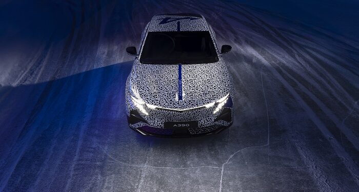 A390: Alpine’in Sportif Fastback Modeli Kutup Koşullarında Test Ediliyor