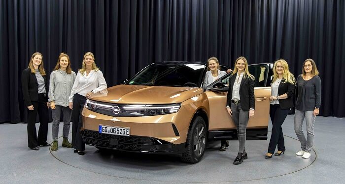 Opel, 8 Mart Dünya Kadınlar Günü’nde de Eşitlik ve Çeşitliliği Destekliyor!