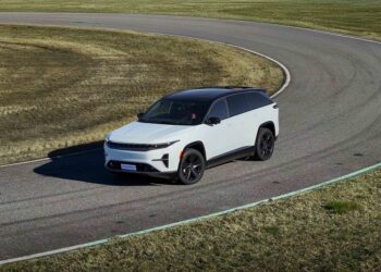 Stellantis “Eller ve Gözler Serbest Yeni Otonom Sürüş Teknolojisi STLA AutoDrive’ı” Dünyaya Tanıttı!