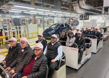 Toyota Otomotiv Sanayi Türkiye’den ‘Önce Bağış Sonra Fabrika Turu’ projesiyle üç STK’ya destek