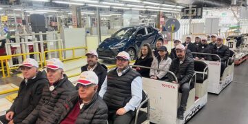 Toyota Otomotiv Sanayi Türkiye’den ‘Önce Bağış Sonra Fabrika Turu’ projesiyle üç STK’ya destek
