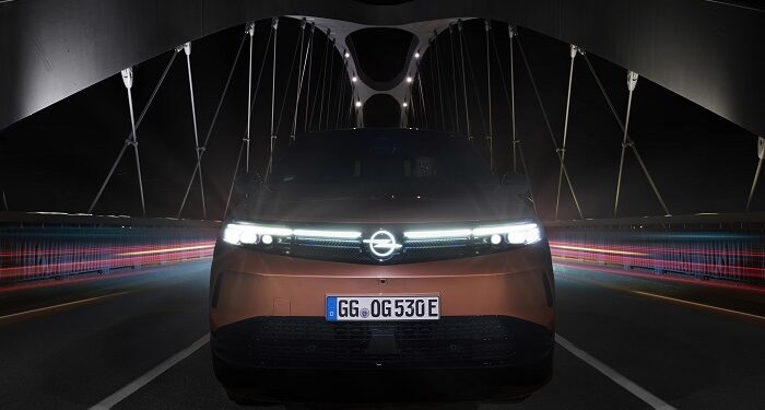 Yeni Opel Grandland Intelli-Lux HD LED® Farlarıyla 2025 DVN Ödülü’nün Sahibi Oldu!