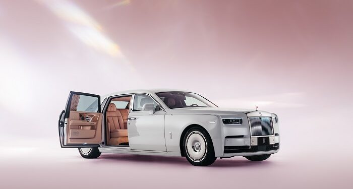 Anın Güzelliği: Rolls-Royce Phantom “Cherry Blossom”