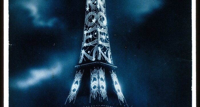 Citroen, 100 yıl önce Eyfel Kulesi’ni elektriklendirdi