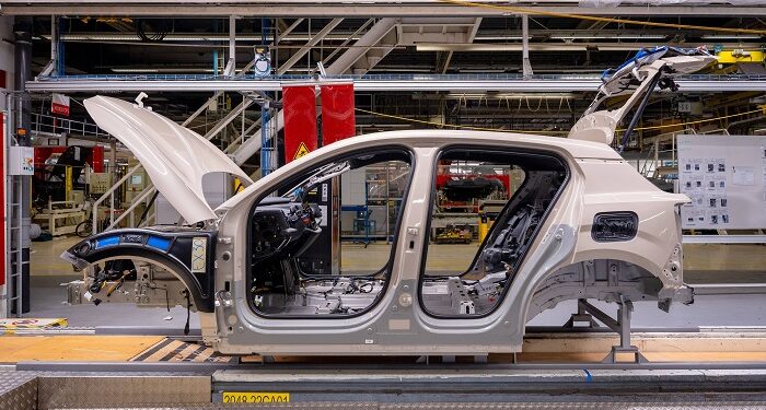 Volvo Cars, EX30 modelinin üretimine Avrupa’da başladı