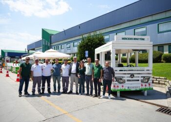 Mercedes-Benz Türk Doğaya ve Geleceğe Yönelik Çalışmalarını #Daimaİleri Taşıyor