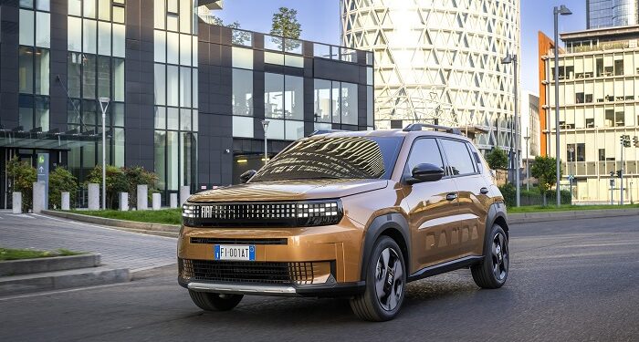 FIAT’ın Yepyeni Modeli ‘Grande Panda’nın Hibrit Versiyonu Tanıtıldı