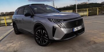 Peugeot 5008 Hybrid İncelemesi