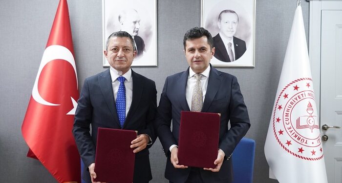 Ford Otosan, Otomotivde Sektöre Entegre Okul Modelini Hayata Geçiyor