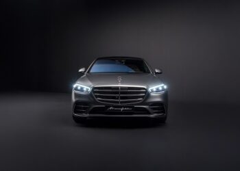 S-Serisi, Roger Federer’le Sahneye Çıkıyor