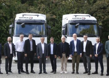 Karınca Lojistik, 100 yeni Renault Trucks çekici ile artık daha güçlü