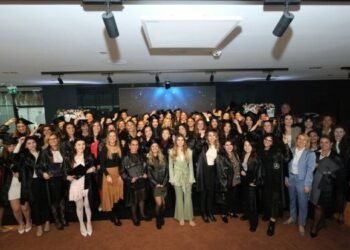 Mercedes-Benz, She’s Mentoring Programı’nın İkinci Yılını Tamamladı