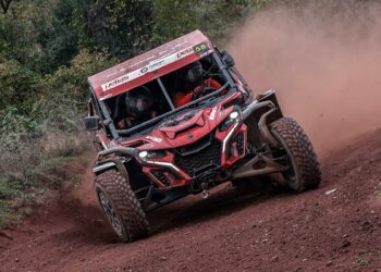 Sakarya’da Yağış Altında Büyük Çekişme