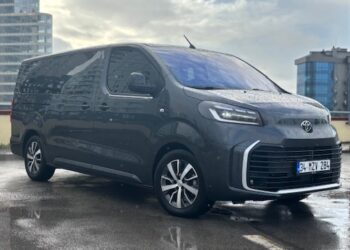 Toyota Proace Verso Test