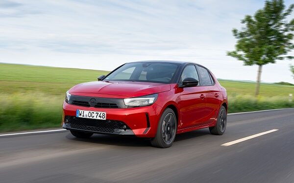 Hibrit Opel Corsa ve Mokka Türkiye’de!