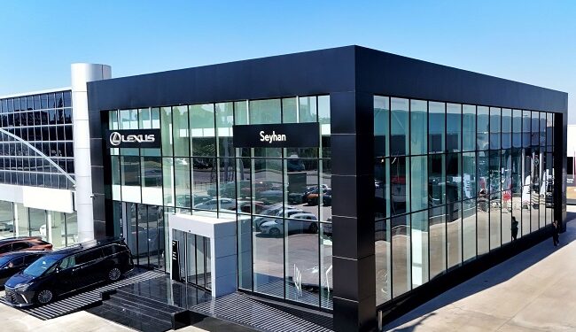 Lexus Türkiye’de 10. Yılını Güçlenerek Kutluyor
